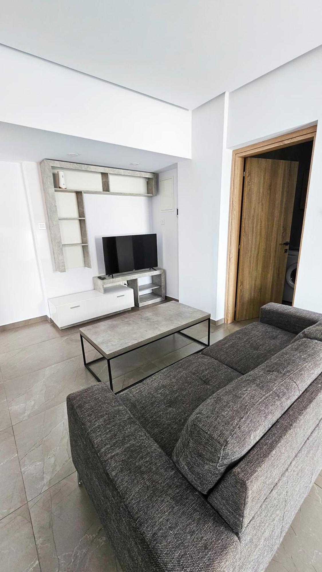 Eviathe Apartments ลาร์นาคา ภายนอก รูปภาพ